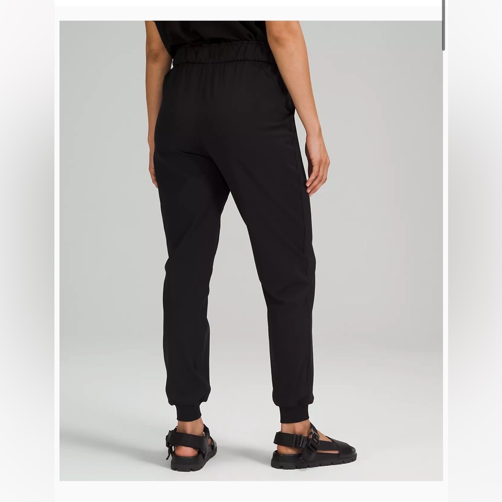 Lululemon Stretch High-Rise Joggers - Picture 2 of 5